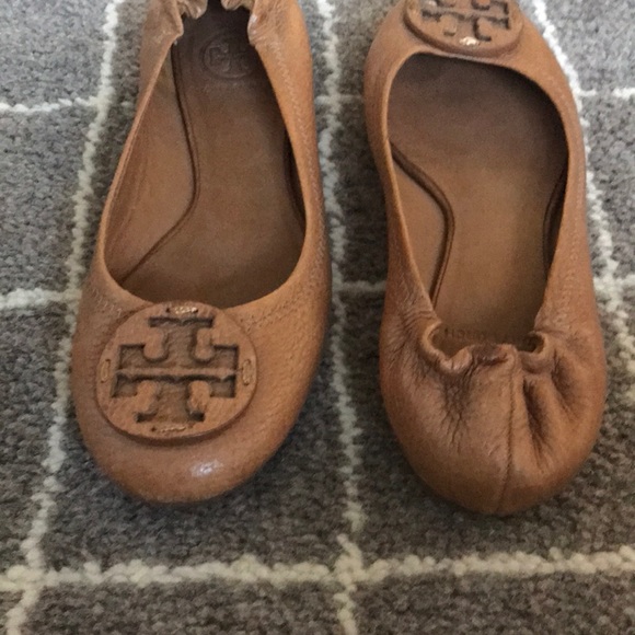 Tory Burch Classic Leather Logo Ballet Flat - Picture 3 of 4